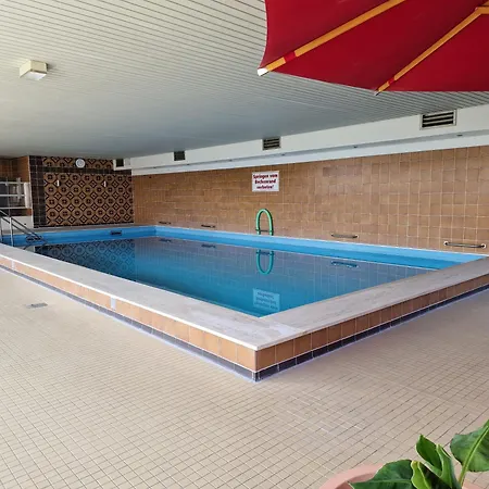 Tief 10 Mit Beheiztem Pool - Kuestenkind 108